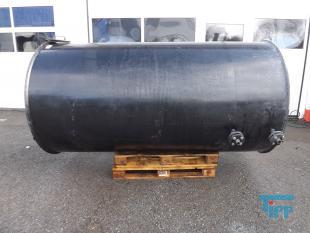show details - used plastic round tank 